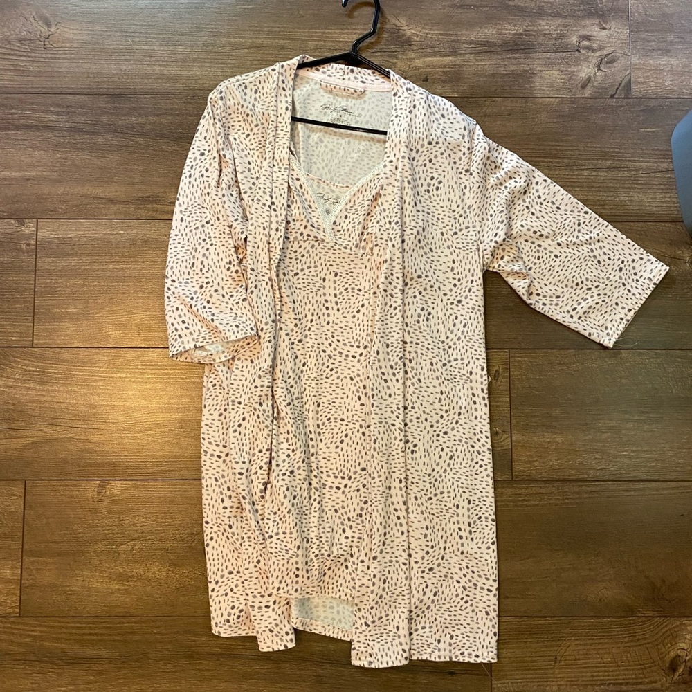 Night gown and robe combo